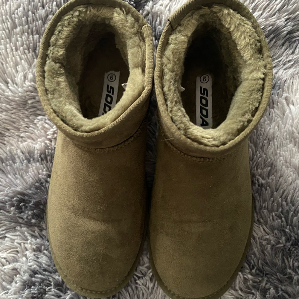 Women’s Soda brand Boots 🥾